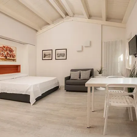 Vicolo Zini Apartment *