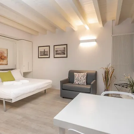 Apartment Vicolo Zini